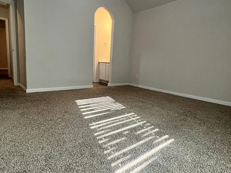 603 Hirsch Trl — Photo 31