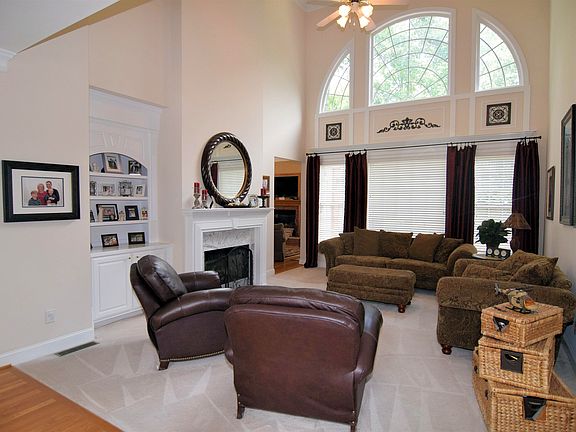 Dramatic 2-Story Living room