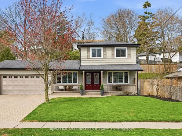 953 Vistula Dr, Pickering, ON L1W 2L7