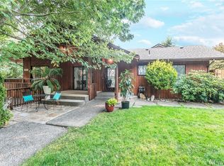 11065 22nd Ave SW, Seattle, WA 98146