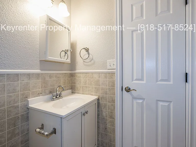 130 S 167th East Ave — Photo 22