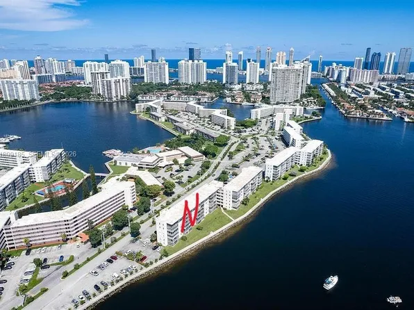 2920 Point East Dr APT N311, Aventura, FL 33160