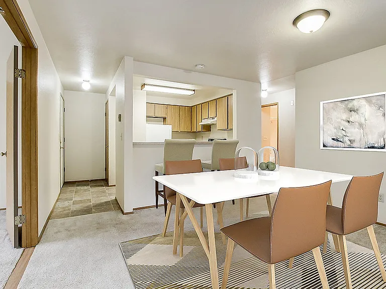 Inglenook Court — Photo 8