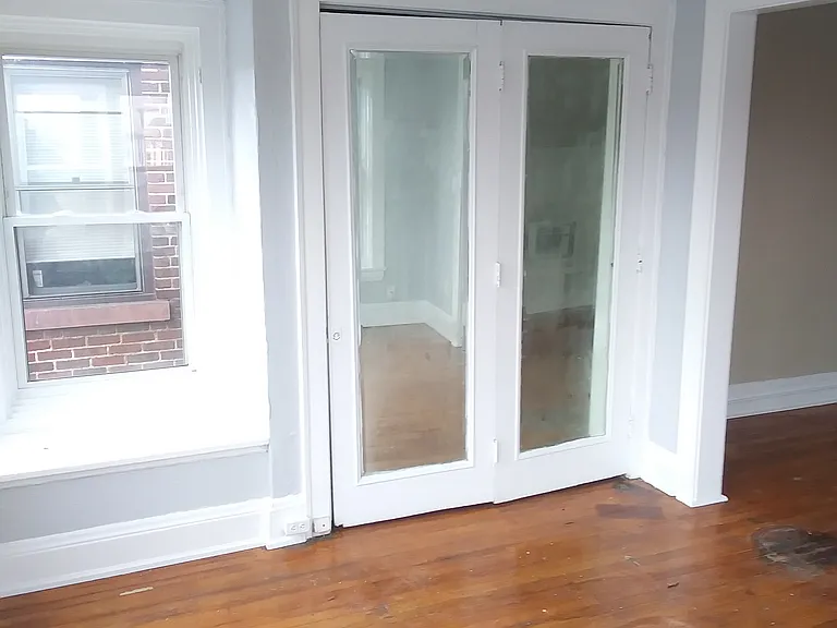Hall Apartments — Photo 17