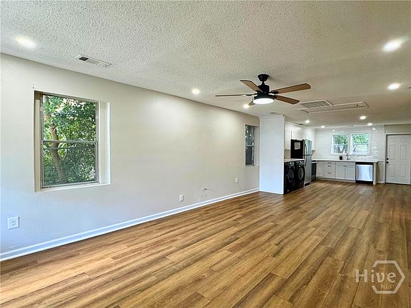3rd image of 2032 Eppinger Street