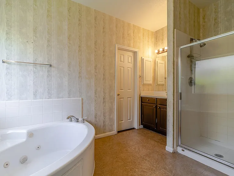 2123 Hill Canyon Ct — Photo 12