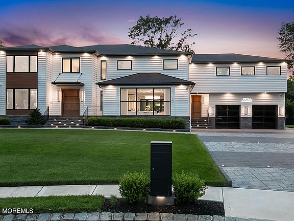 2nd image of 2306 Autumn Drive