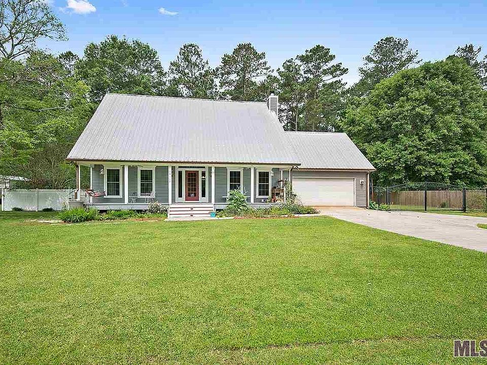 1st image of 15117 White Oak Run Dr