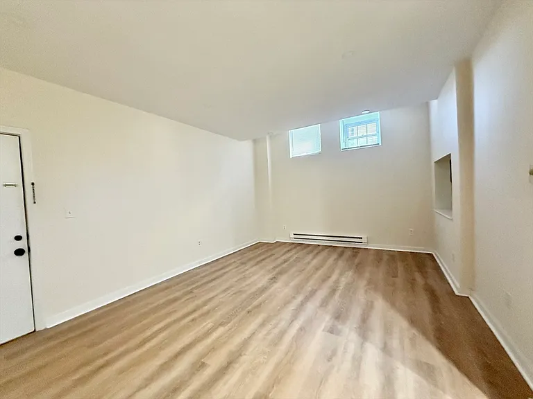452 Park Dr #C — Photo 5