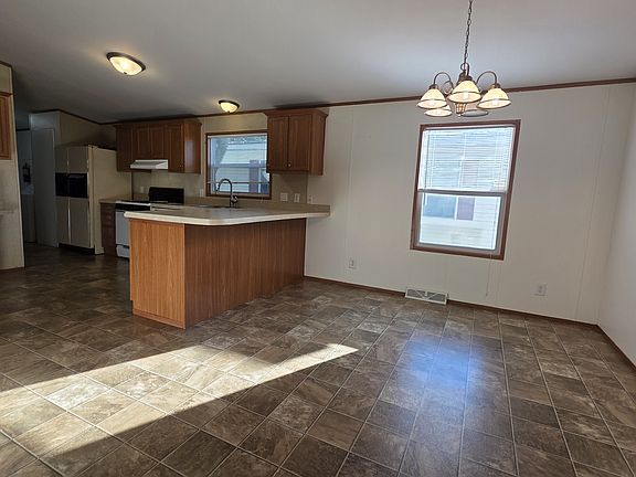 2nd image of 6655 Jackson Rd Unit 233