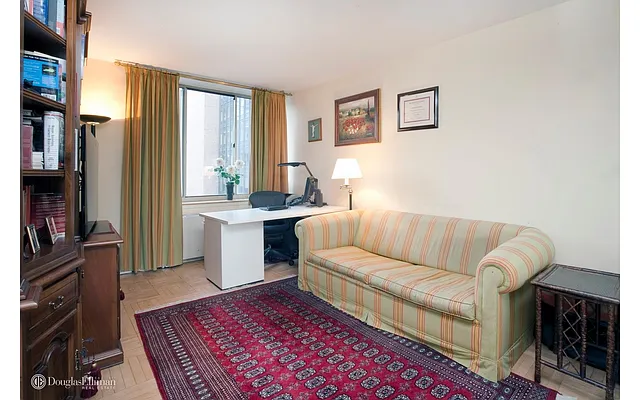 Rented by Douglas Elliman | media 22