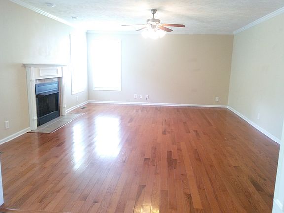 4th image of 486 Winding Bluff Way