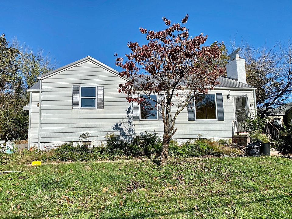 1st image of 109 Colonial Dr