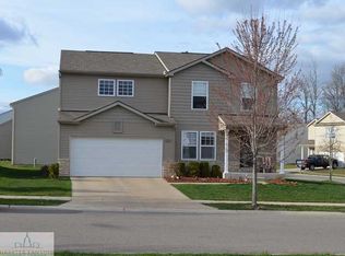 8560 Shiawassee River Dr, Fowlerville, MI 48836