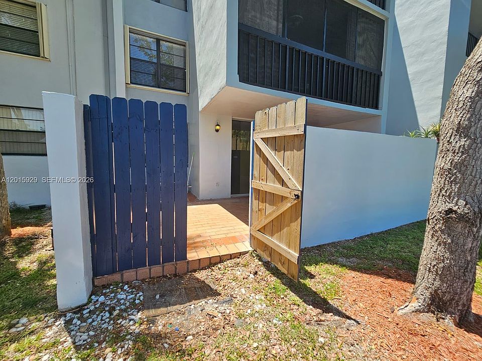 1st image of 10825 SW 112th Ave APT 103