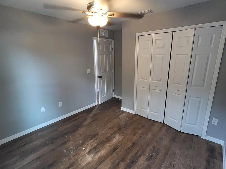 1054 SE Mills Ave — Photo 8