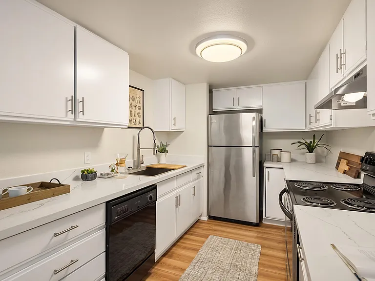 121 Wood Ave SW #B — Photo 17