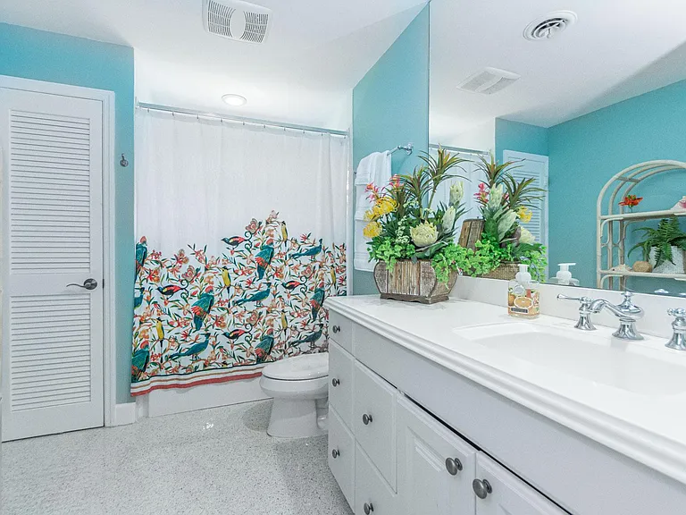 910 Seagrape Ln — Photo 15