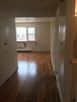 Rented by Halvatzis Realty | media 41