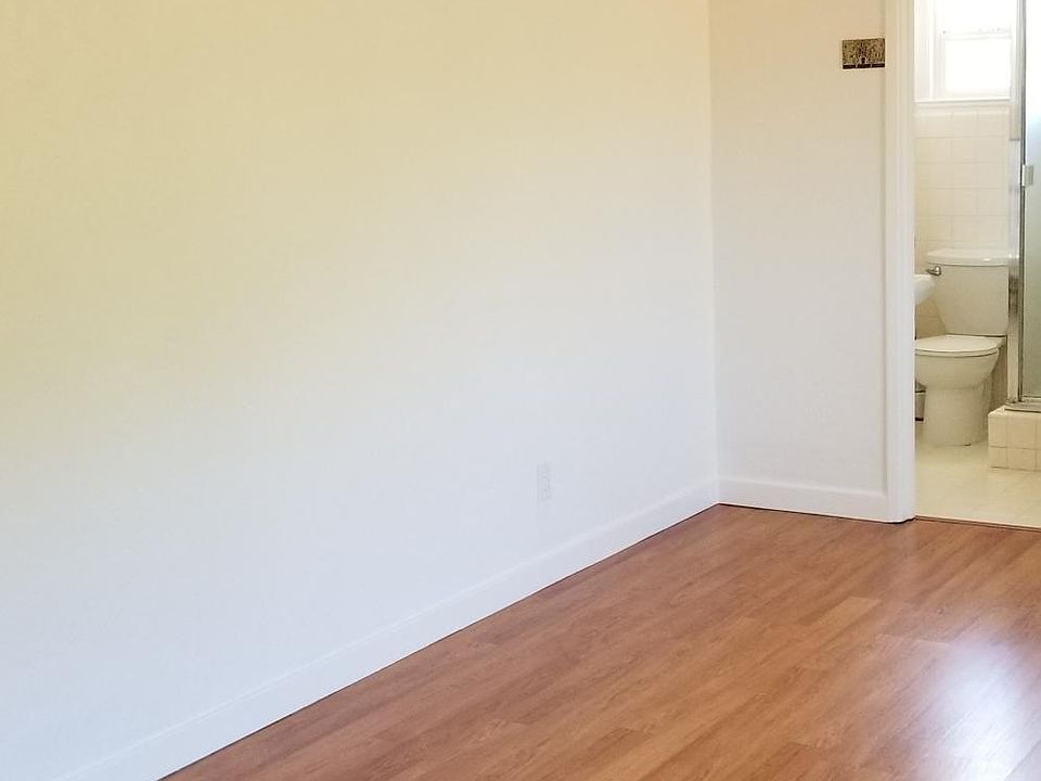 1st image of 216 Cypress Ave #B