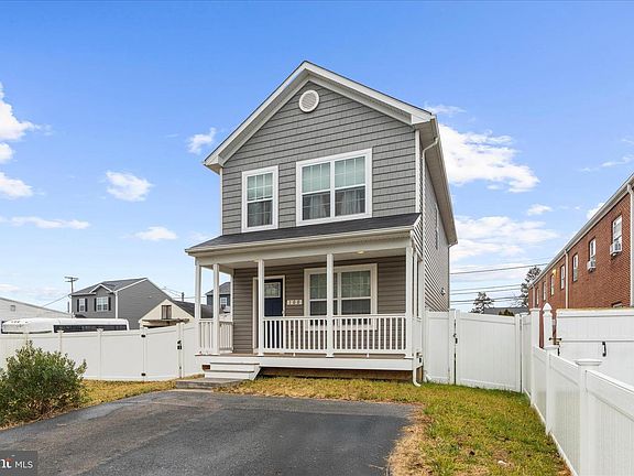2nd image of 100 Cedar Dr
