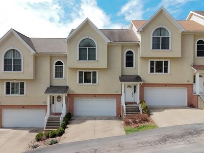 220 Palisades Dr, Morgantown, WV, 26508