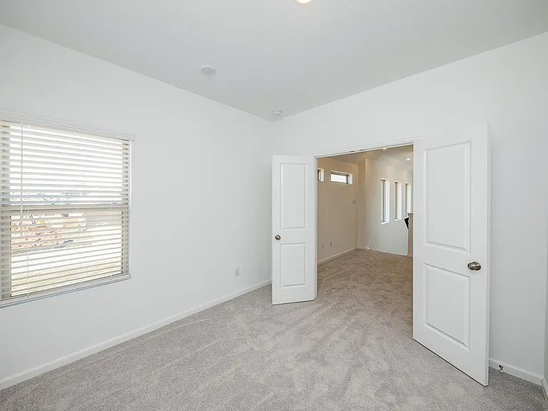 27035 Flower Isle Ln — Photo 8