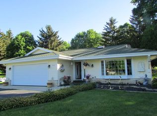 3210 Upper Woodland Dr, Colgate, WI 53017