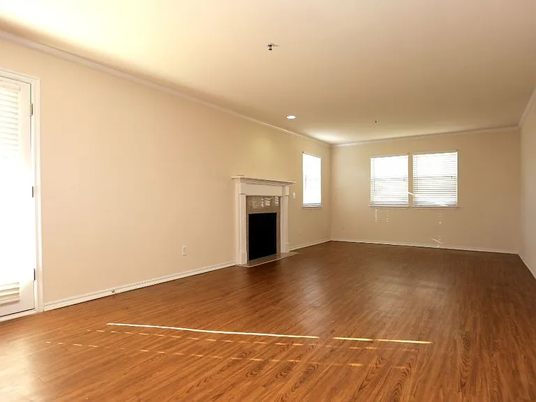4741 S Harvard Ave #10 — Photo 12