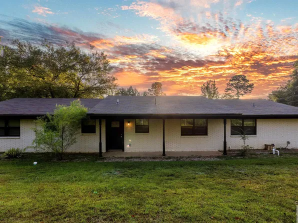 1101 Phillips Ln, Texarkana, AR 71854