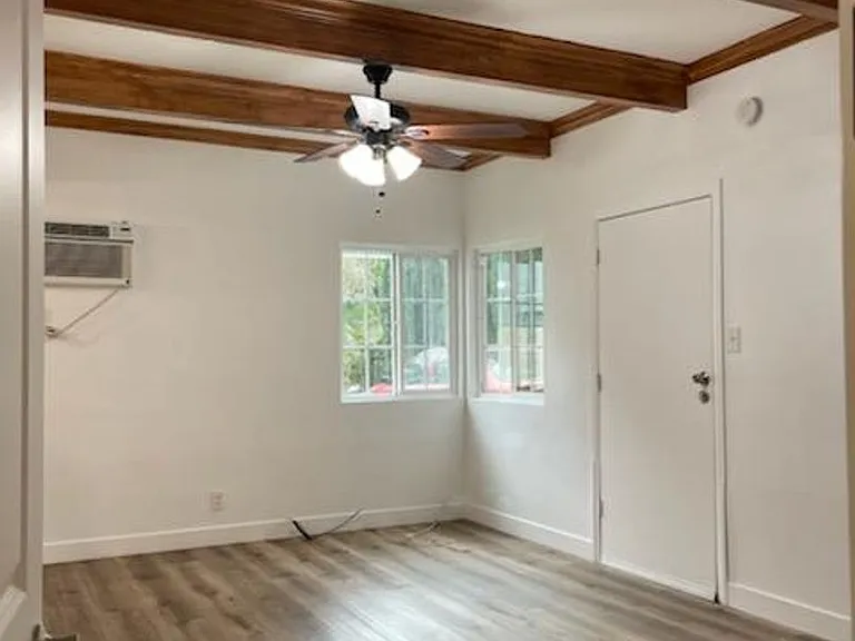 963 N Harvard Blvd — Photo 14