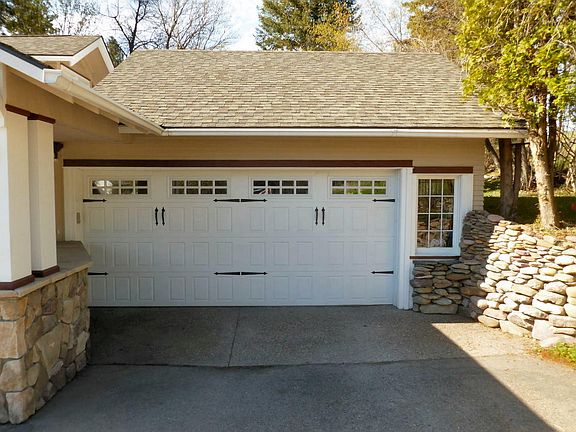 5th image of 1240 Greenough Dr W