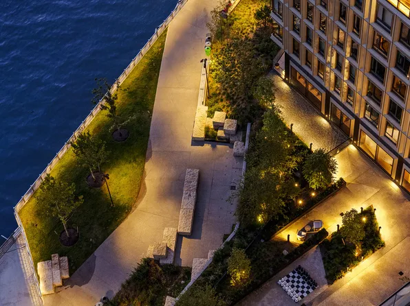 480 Kent Avenue image 31 of 31