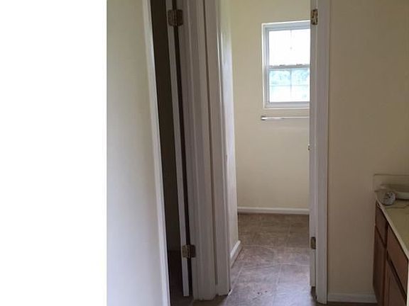 5th image of 517 Ocklawaha Ave