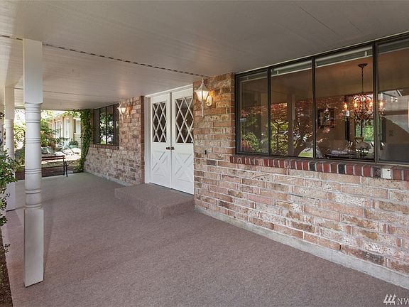 2nd image of 1816 175th Pl NE