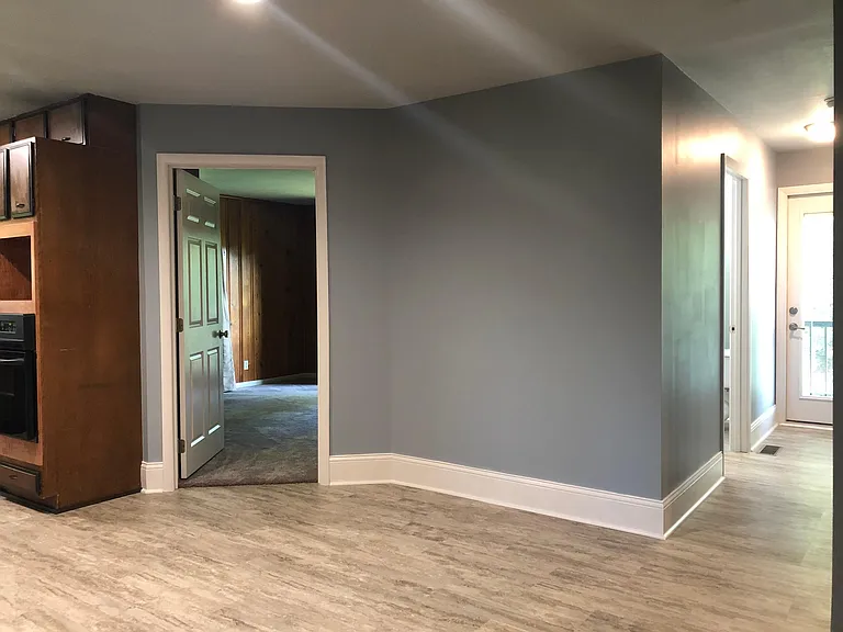 Master Bedroom & Hallway
