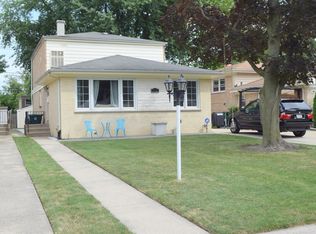 712 Leamington Ave, Wilmette, IL 60091