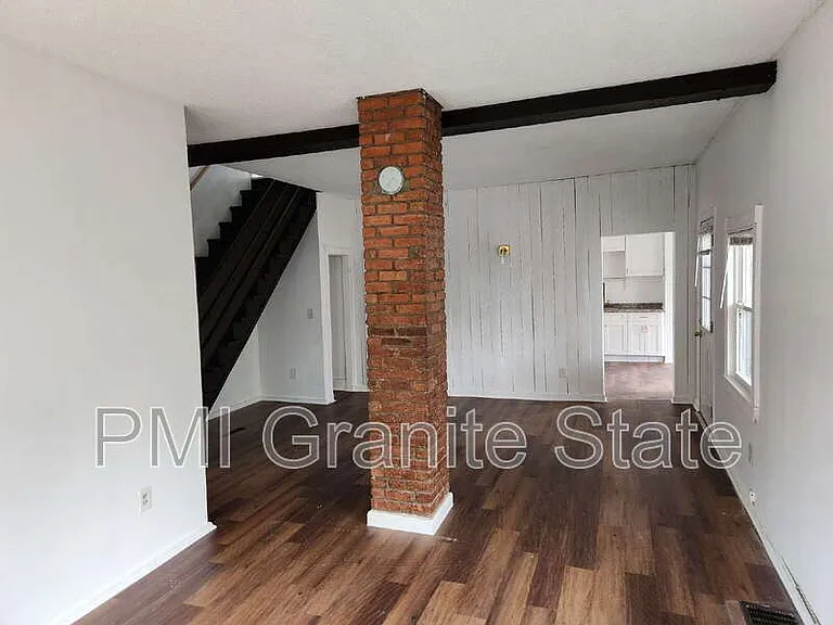 10A Beacon St #10A — Photo 8