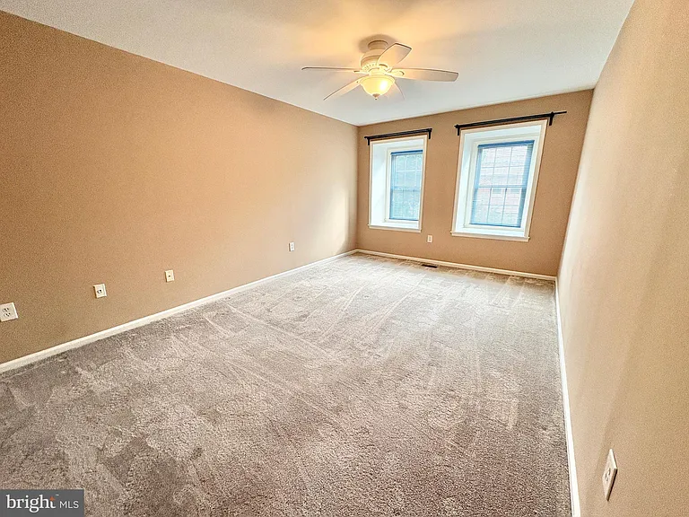 5111 Heritage Ln — Photo 30