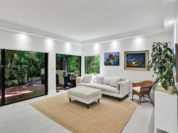 2420 Brickell Ave APT 108B, Miami, FL 33129