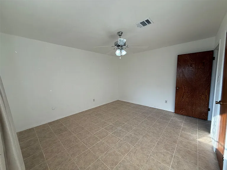 7325 Ley Rd — Photo 38
