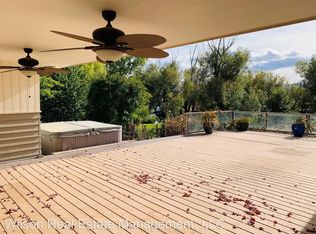 1406 S 49th Pl, Yakima, WA 98908