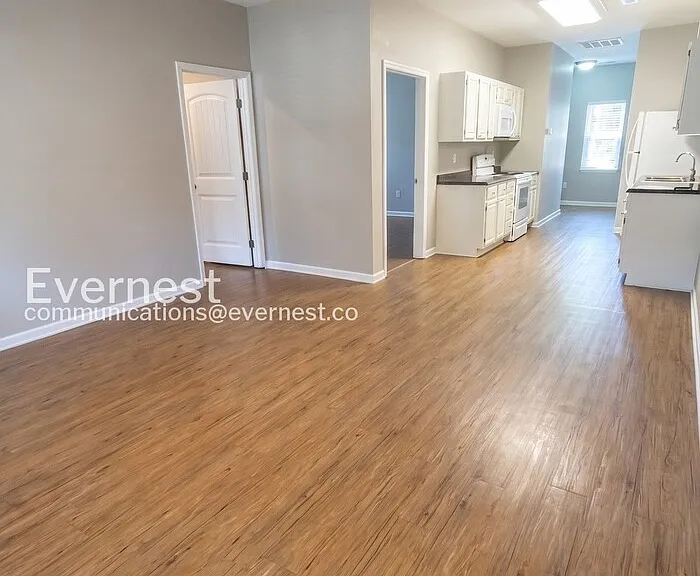 224 W Acadia Ave #100 — Photo 6