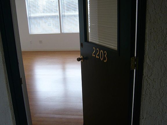 2nd image of 2203 2nd Ave
