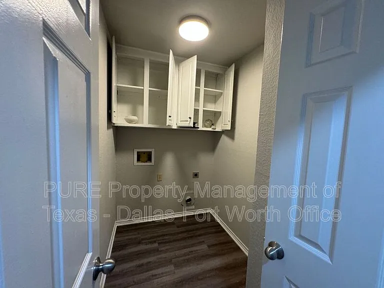 7729 Red Oak St — Photo 10