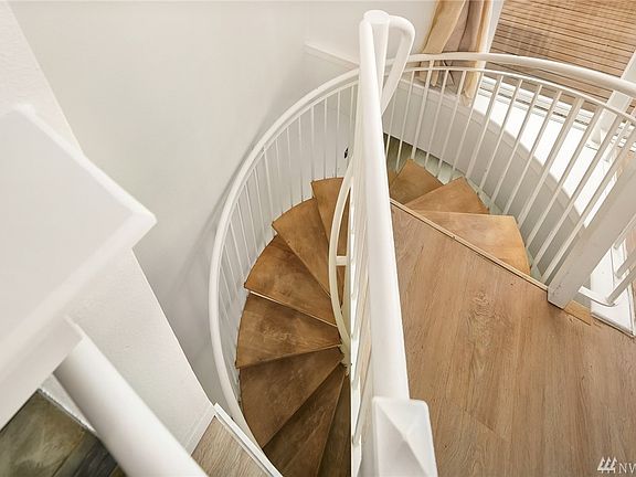 4th image of 1609 Huckleberry Cir #1609