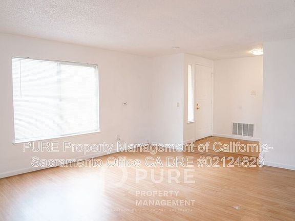 3rd image of 3933 Little Rock Dr
