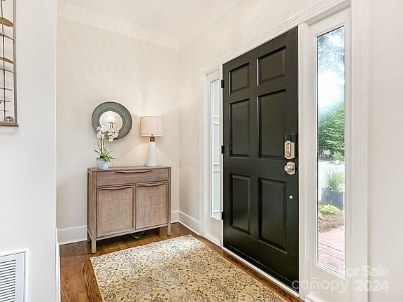 3rd image of 5114 Daresby Ct