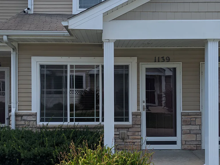 1139 NE 7th Ln — Photo 35