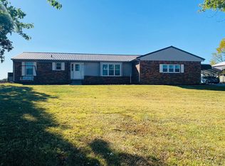 967 Hillcrest Rd, Karnak, IL 62956